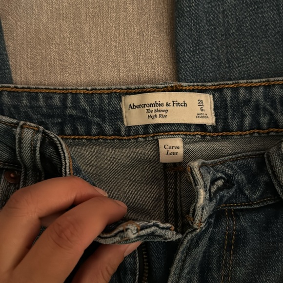 ABERCROMBIE & FITCH Skinny High Rise - Picture 3 of 5